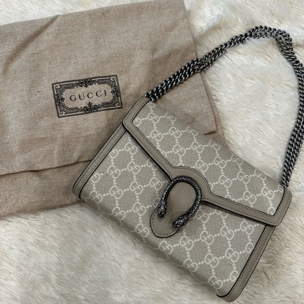 GUCCI Dionysis Wallet Bag